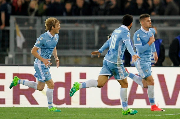 自从他被召 自从他被召