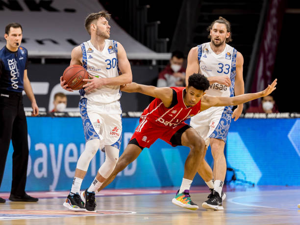 专家们详细 专家们详细