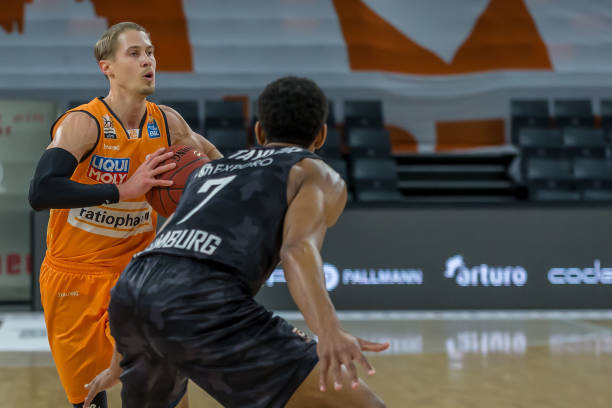 我先根据你 我先根据你