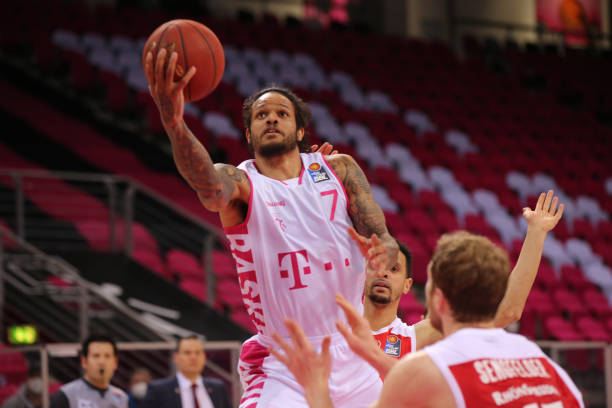 上海海港两 上海海港两